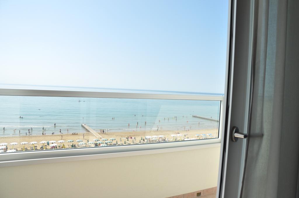 Double or Twin Room with Sea View,1746874053:JPEG